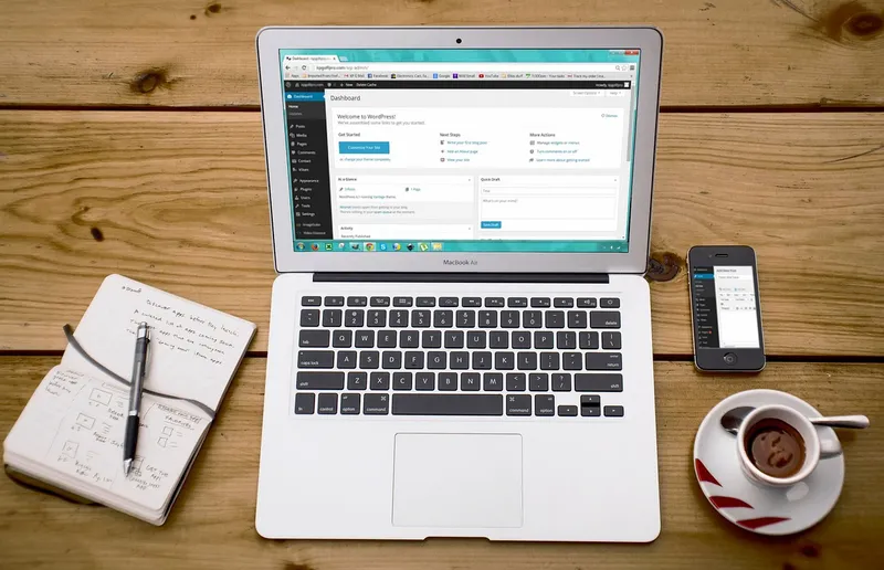 Image portable avec à l'écran wordpress ouvert en admin