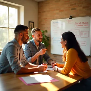 Image d'un groupe de personnes devant un dashboard qui parle d' optimiser leurs impacts digital SEO & réseaux sociaux